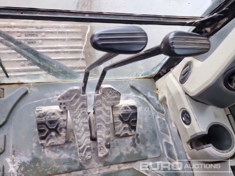 Excavator Caterpillar 330F