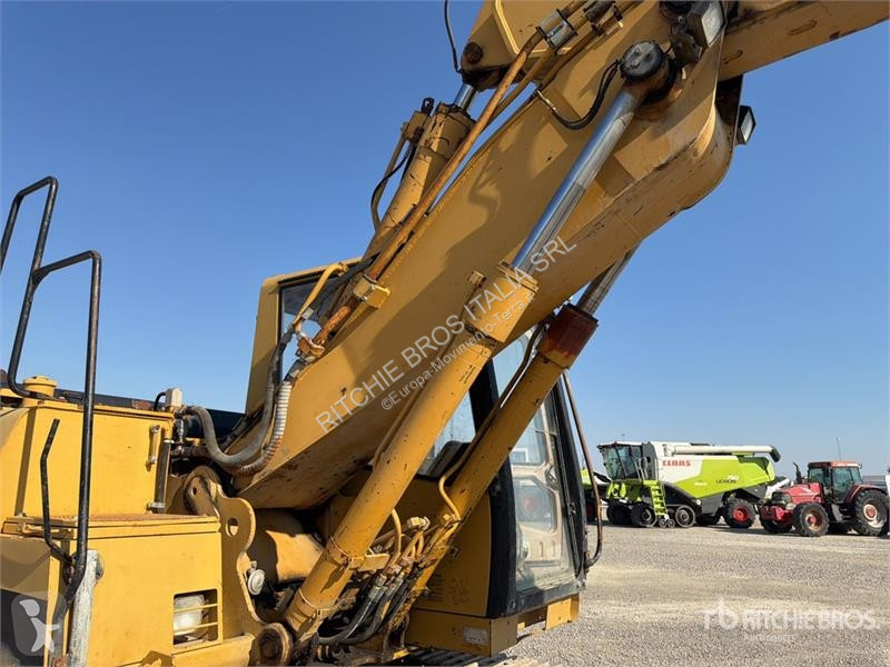 Caterpillar 315 Tracked Excavator excavator