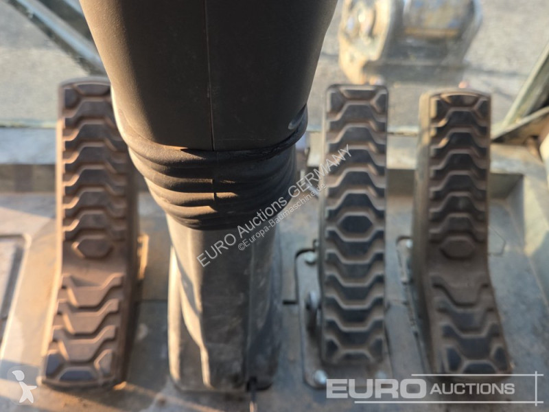 Kotrógép Caterpillar M320F
