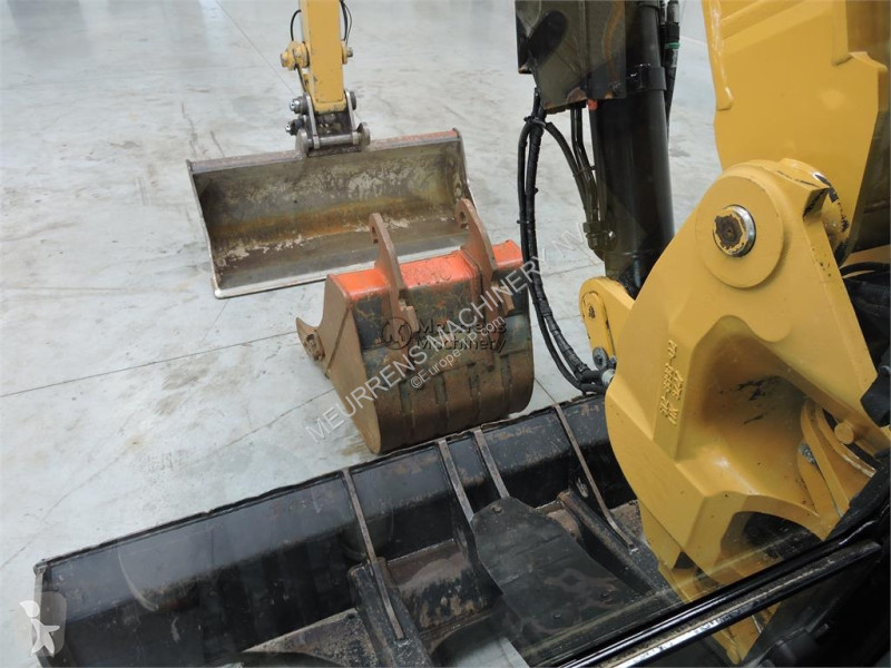 Экскаватор Caterpillar CR Automatic Greasing