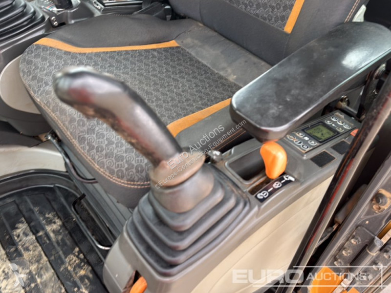 Escavatore Case D