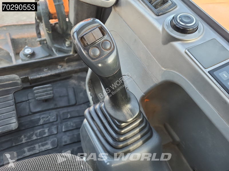 Escavadora Doosan DX63-3