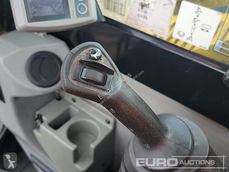 Lopatový nakládač Caterpillar 308E2
