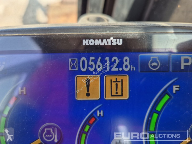 Excavator Komatsu PC210LC-8M0