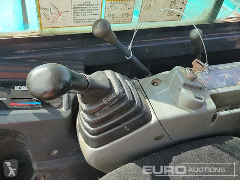 Escavadora Kobelco -8