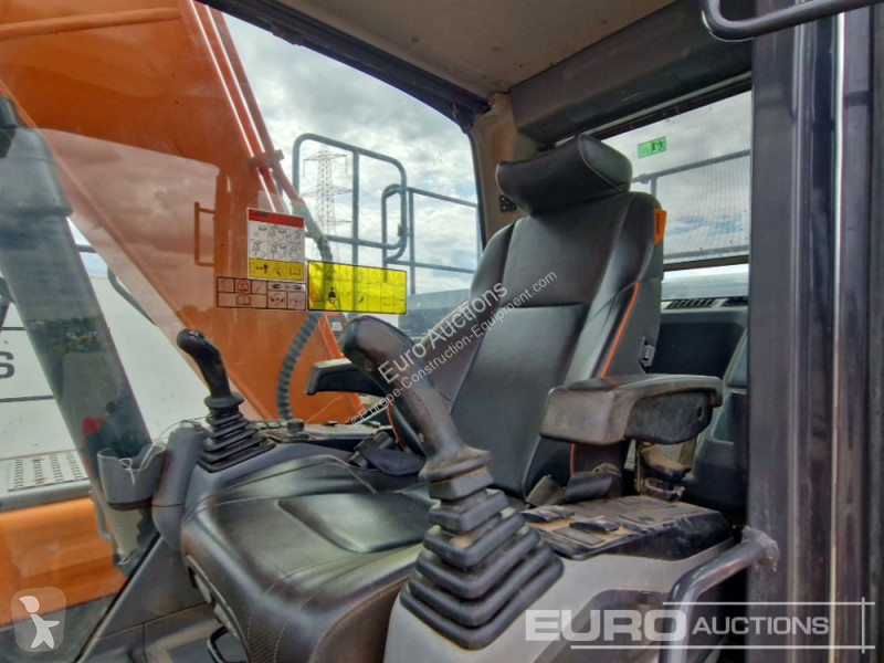 Escavadora Doosan -7