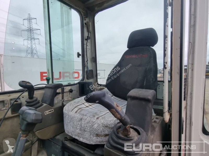 Escavadora Takeuchi TB150C