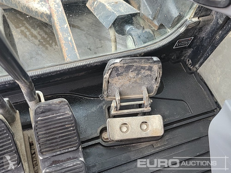 Escavadora Kubota KX080-4A