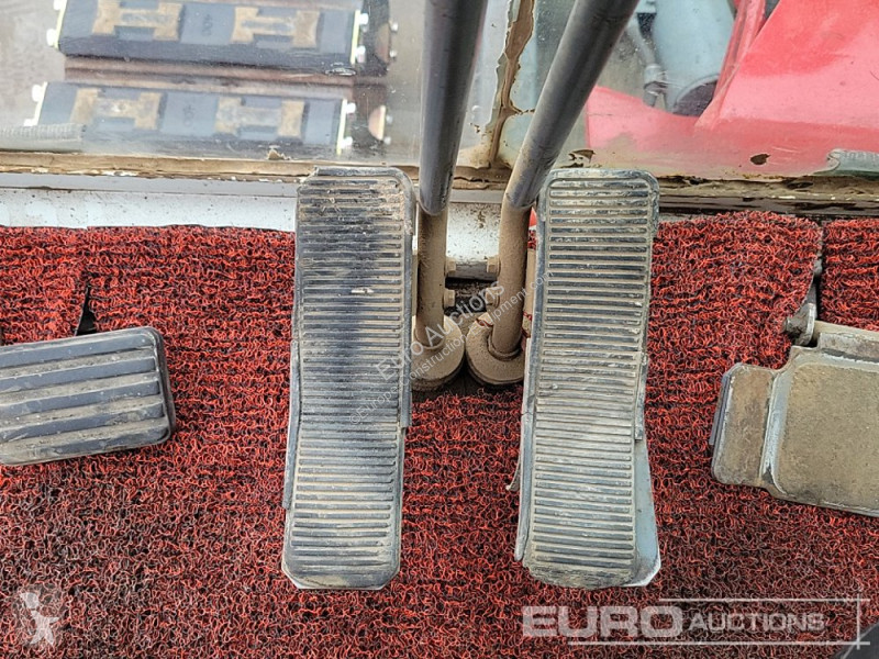 Escavadora Takeuchi TB150