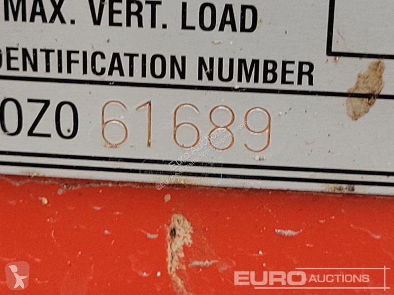 Lopatový nakládač Kubota KX015-4