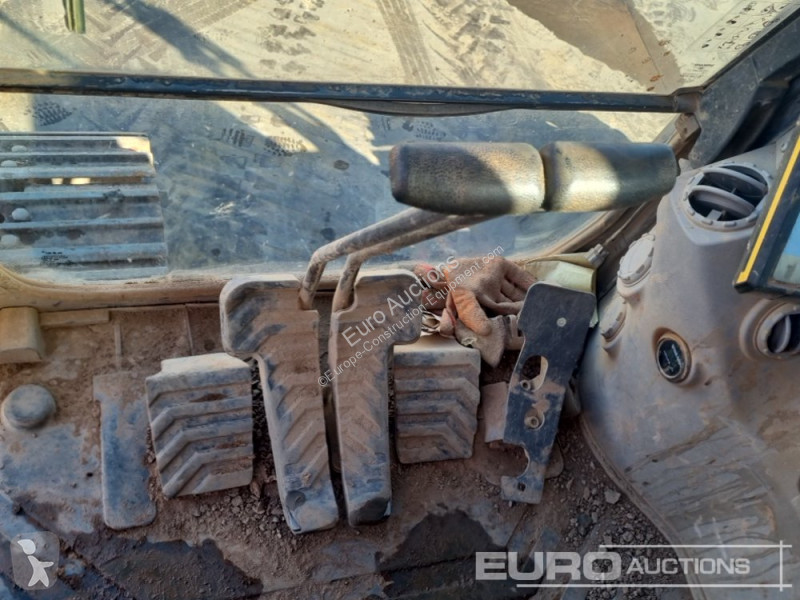 Excavator Volvo EC200EL