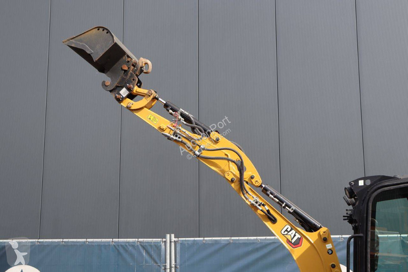 Escavatore Caterpillar