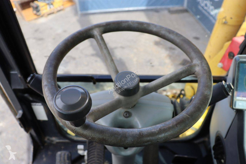Escavatore Komatsu MR-8