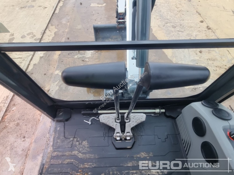 Excavator Bobcat E19
