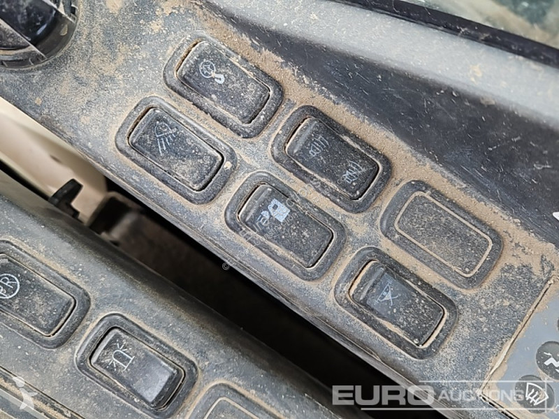 Escavadora Kobelco SK230SRLC-5