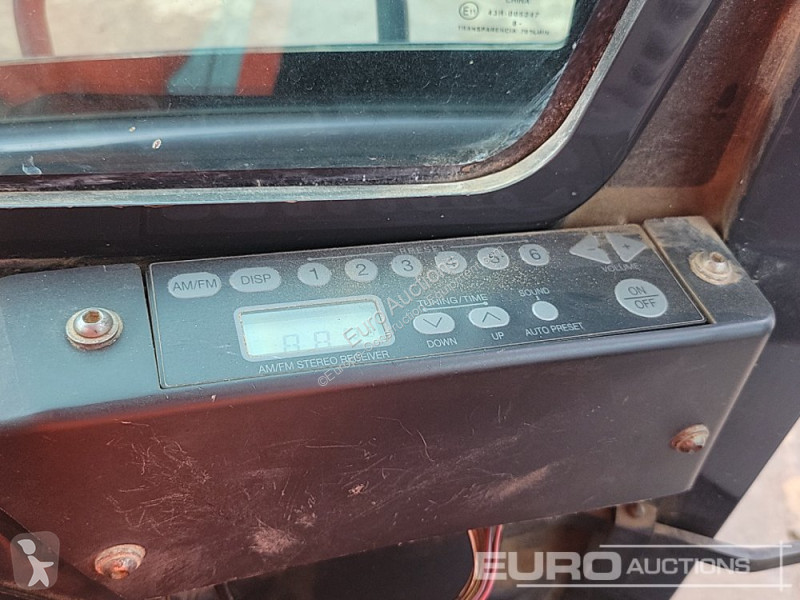 Lopatový nakládač Hitachi ZX26U-6 CR