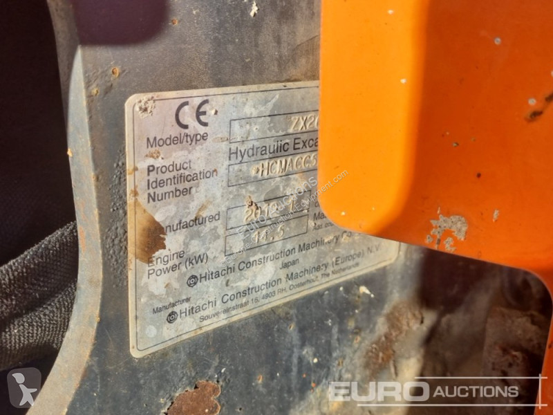 Lopatový nakládač Hitachi ZX26U-5A CLR