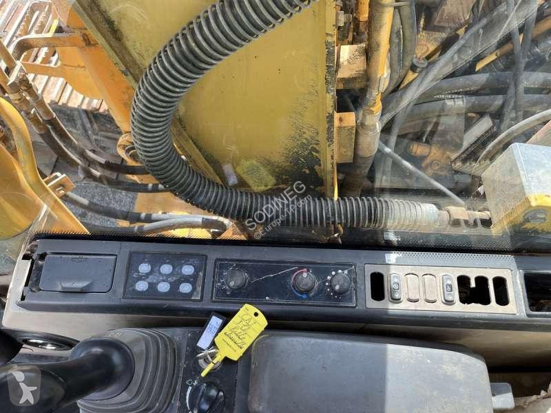Escavatore Caterpillar