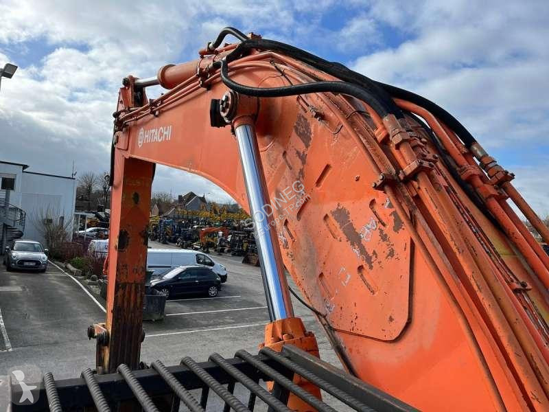 Rýpadlo Hitachi