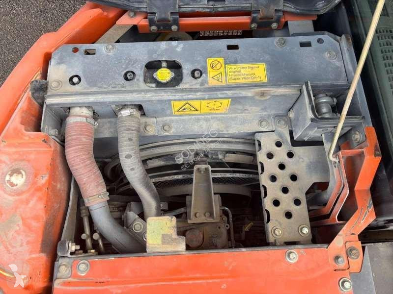 جرافة Hitachi ZX135 US3
