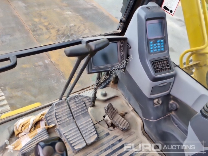 جرافة Komatsu PC210LC-7K