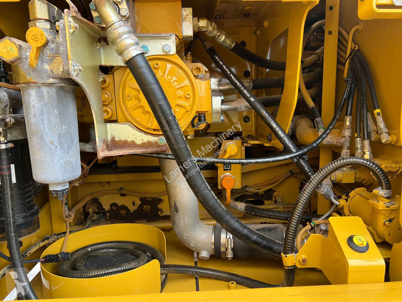 Lopatový nakládač Caterpillar NG 07B .