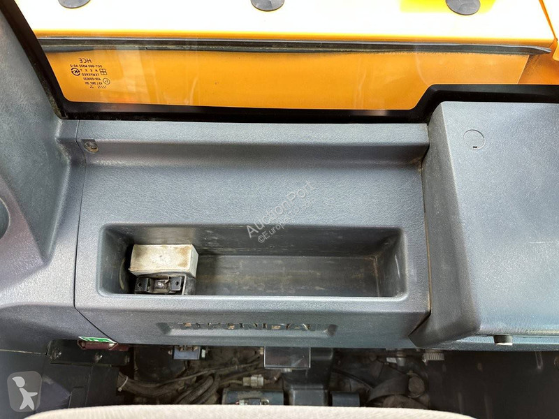 جرافة Hyundai HX130 LCR