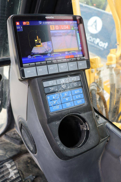 Excavadora Komatsu LC-11
