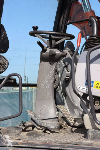جرافة Hitachi ZX140W-6