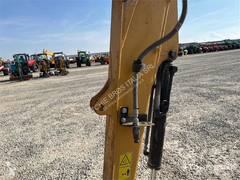 جرافة Caterpillar E Mini Excavator
