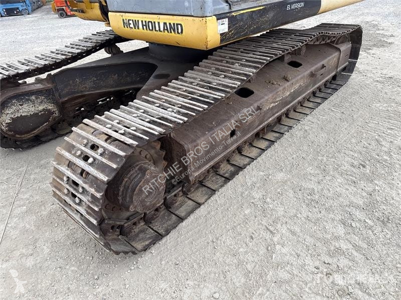 Skovel New Holland Kobelco E215B Tracked Excavator