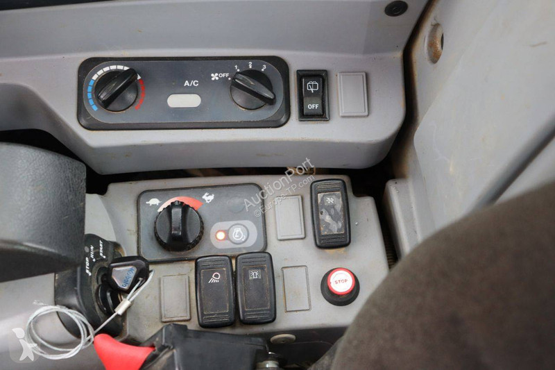 Pelle Kubota KX080-4a2
