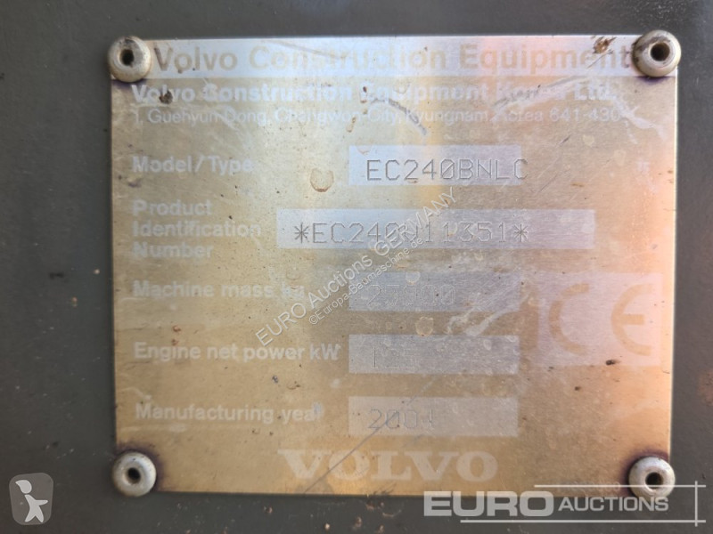 جرافة Volvo EC240