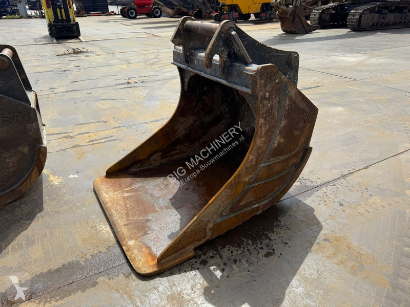 Excavator Caterpillar 320FL incl. 3 x Bucket