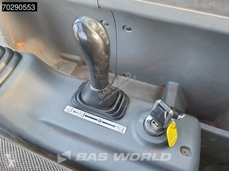 Escavadora Doosan DX63-3