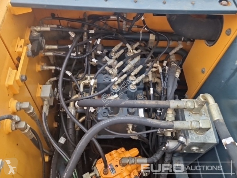 Escavatore Hyundai HX140L