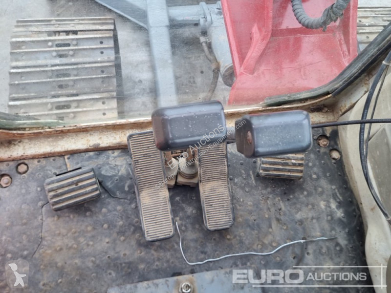 Escavadora Takeuchi TB150C