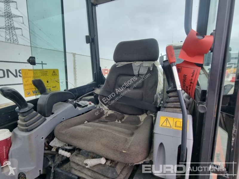 Escavadora Kubota KX027-4