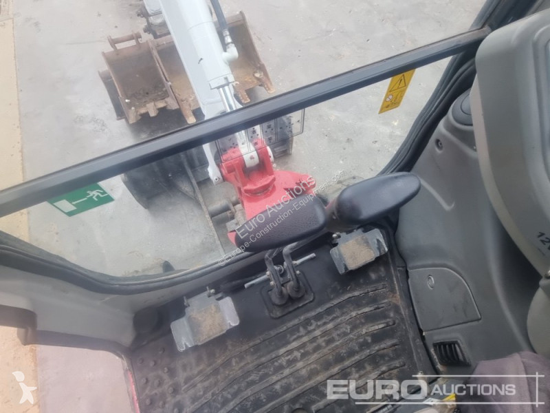 Graafmachine Takeuchi TB216
