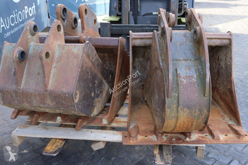 Escavadora Pel Job 233
