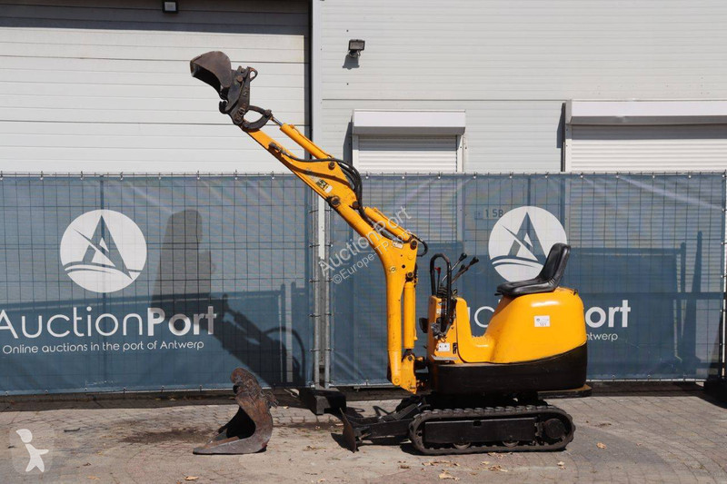 جرافة JCB