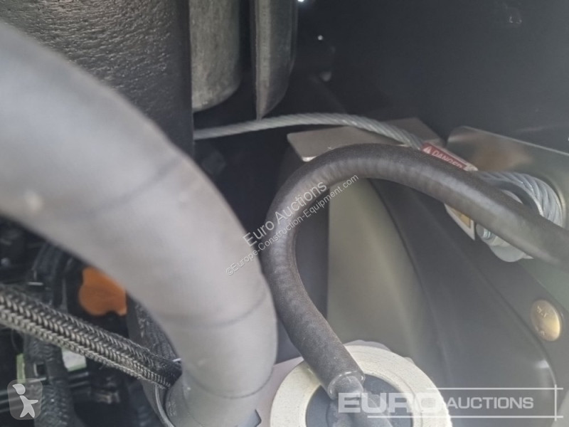 Lopatový nakládač Bobcat E19
