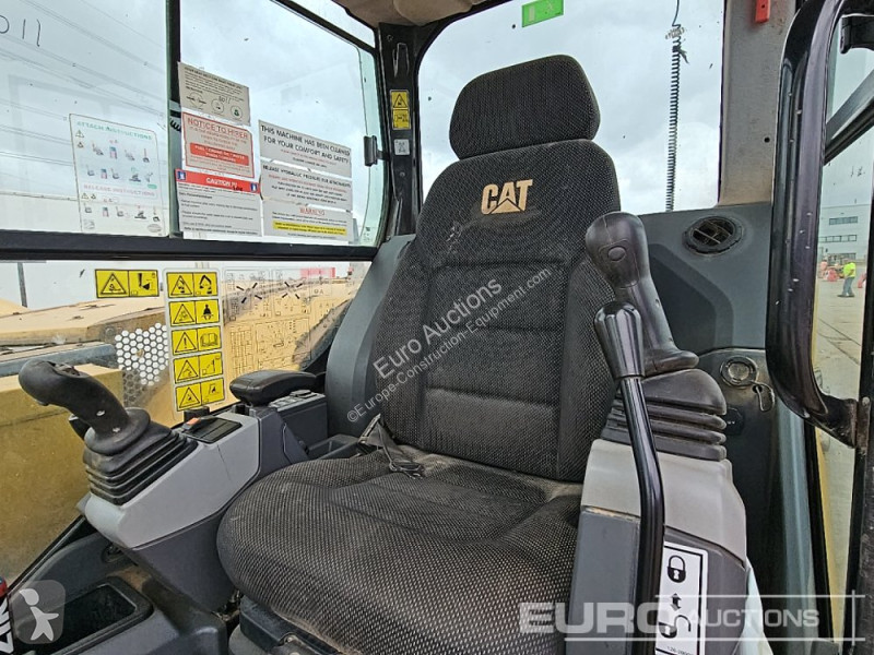 Escavatore Caterpillar R