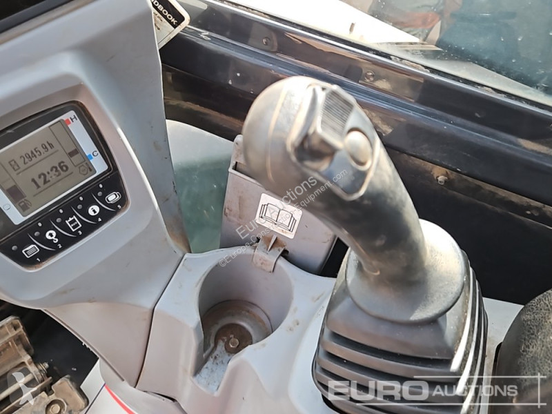 Lopatový nakládač Kubota U48-4