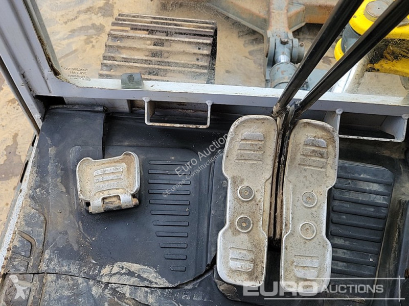 Escavadora  8003