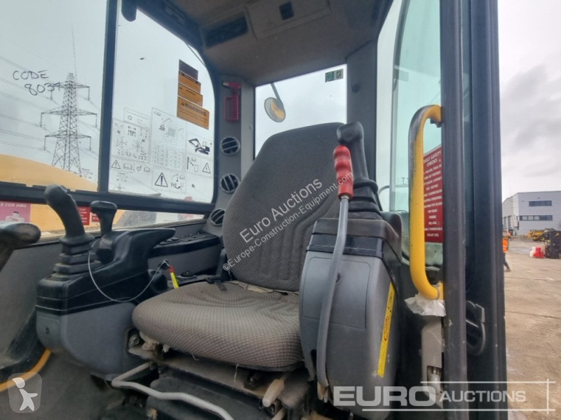 Lopatový nakládač Volvo D