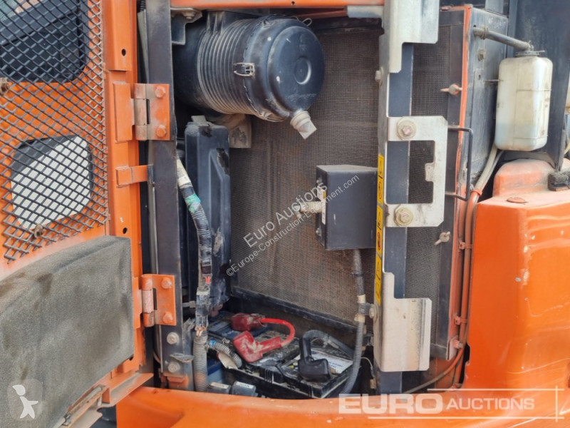 Lopatový nakládač Hitachi B-5A
