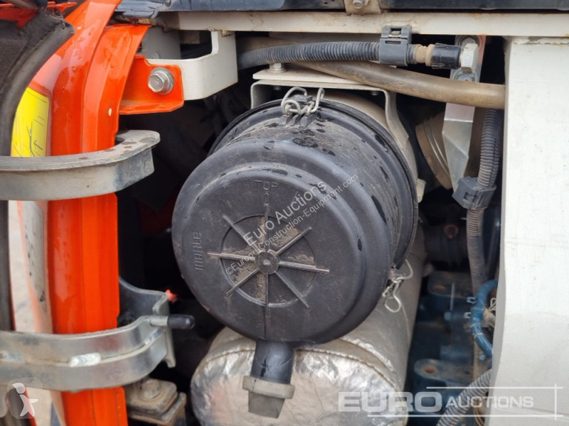Lopatový nakládač Kubota U48-4