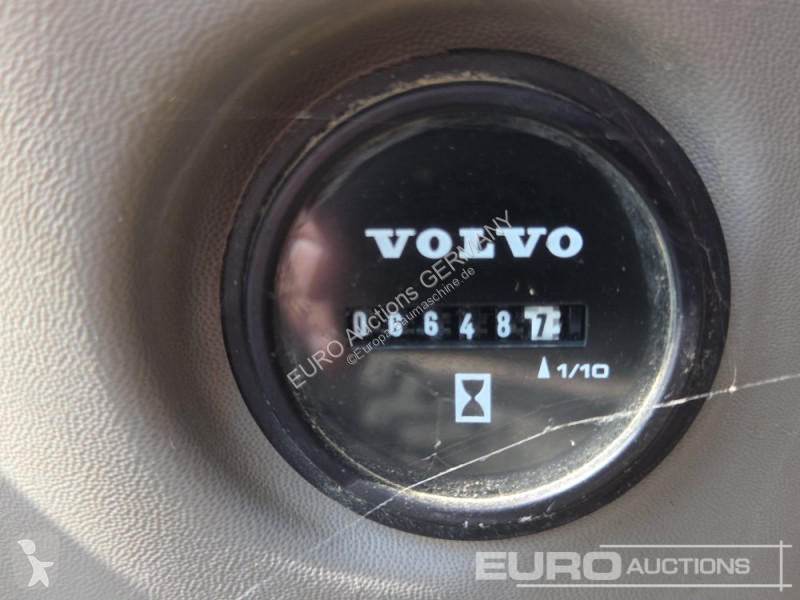 Экскаватор Volvo