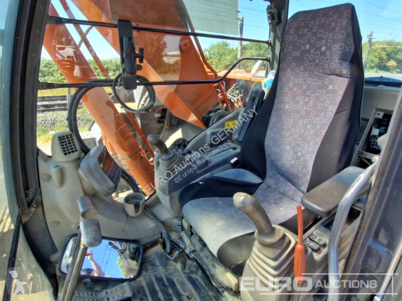 Rýpadlo Hitachi ZX225 USLC3